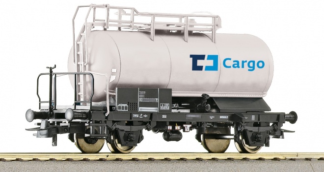 Tank car CD-Cargo<br /><a href='images/pictures/Roco/234300.jpg' target='_blank'>Full size image</a>